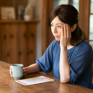 worrying woman